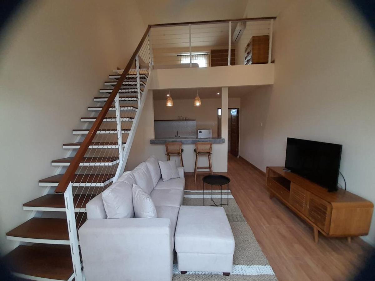 Appartamento Lotus Lofts Seminyak Esterno foto